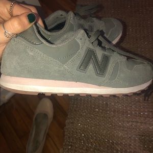 Gray and pink NEW BALANCES